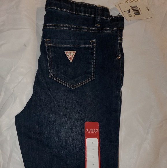 Girls Guess Jeans - Picture 2 of 3